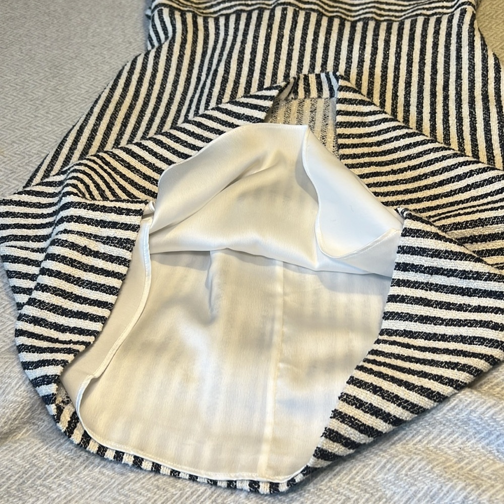 Alice + Olivia Striped Sleeveless Dress with cute back detail. Size XS/S. - Picture 13 of 16